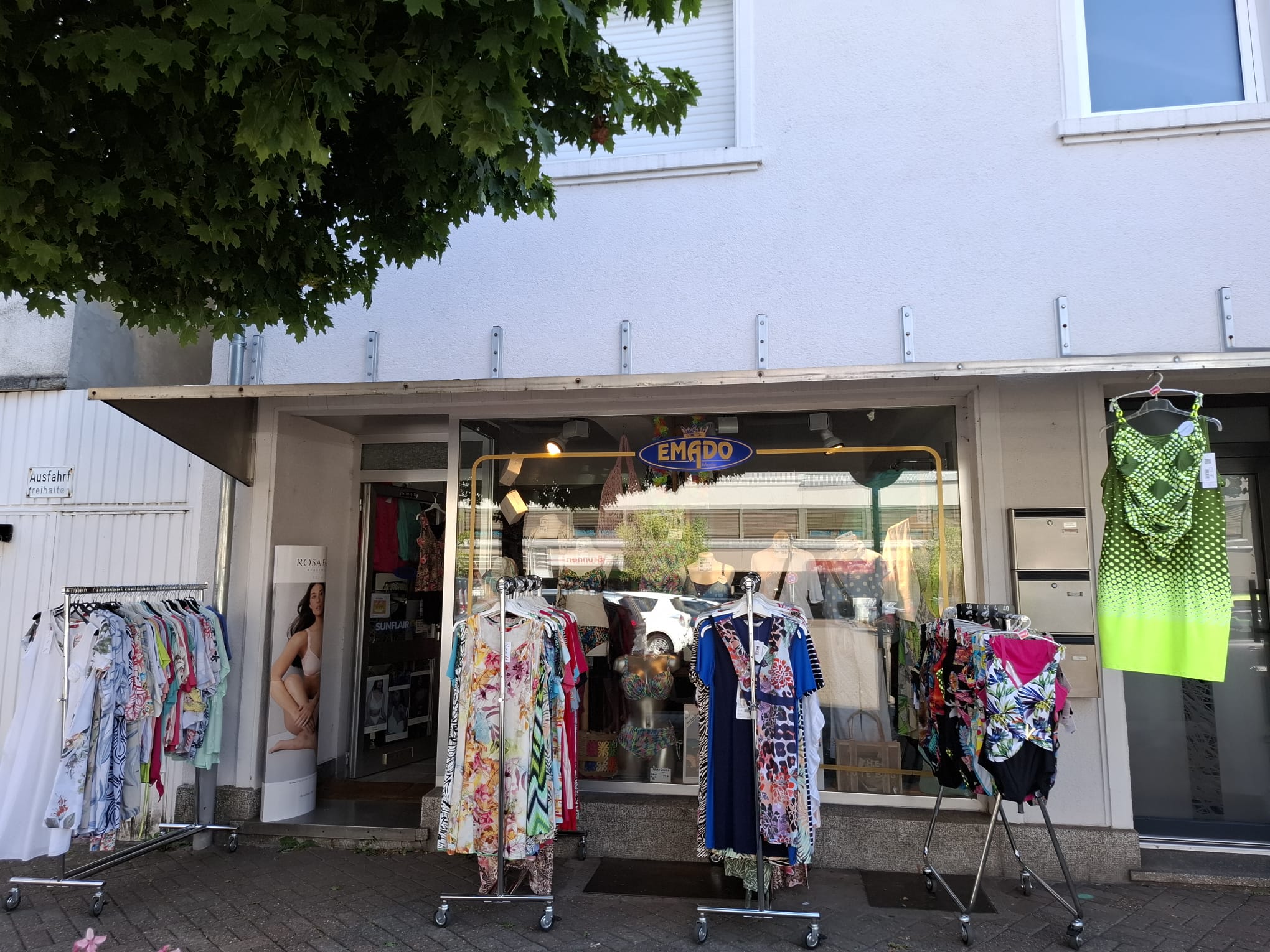 EMADO Moden